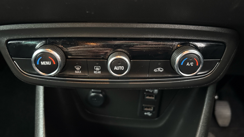 Vauxhall Crossland 1.2 Turbo Ultimate 5dr Petrol Hatchback